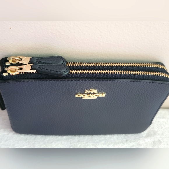 Coach Handbags - Coach Double Corner Zip Wristslet F87590